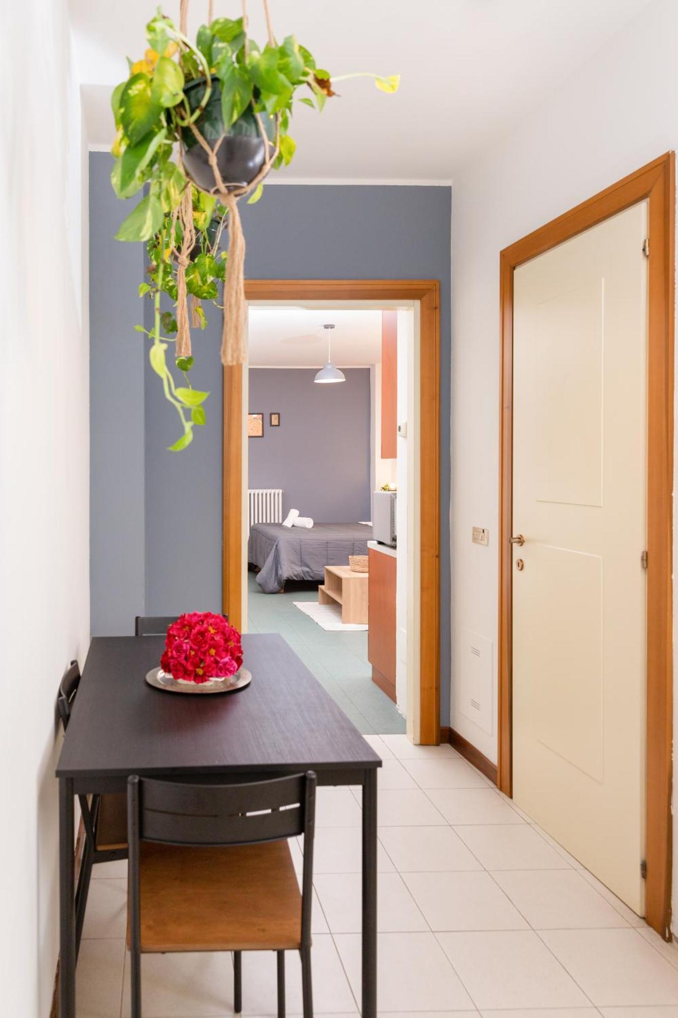 Navigli Cozy Corner Milano Apartment Bagian luar foto